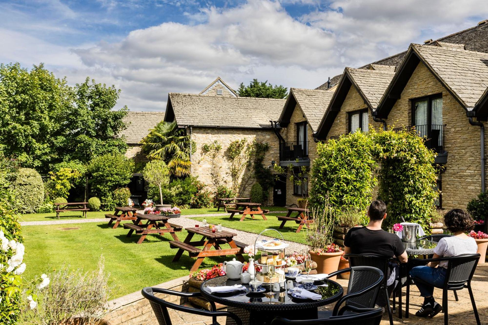 The Holt Hotel Steeple Aston Екстер'єр фото