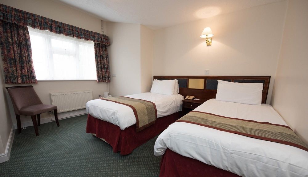 The Holt Hotel Steeple Aston Екстер'єр фото