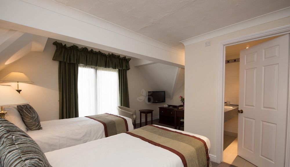 The Holt Hotel Steeple Aston Екстер'єр фото
