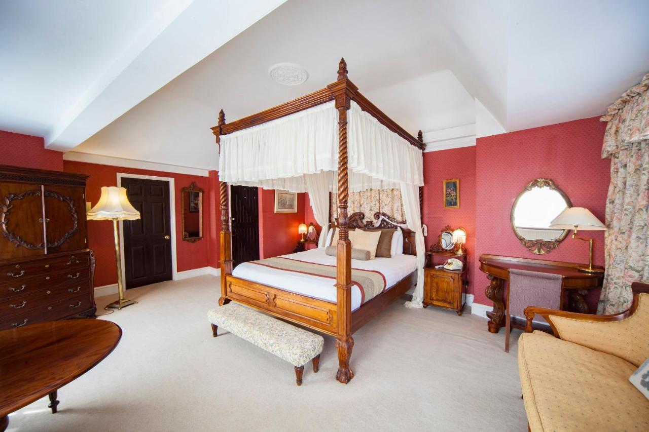 The Holt Hotel Steeple Aston Екстер'єр фото